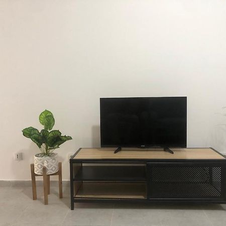 Rdc - Appartement F3 Villiers Le Bel 95 Proche De Paris Roissy Bagian luar foto
